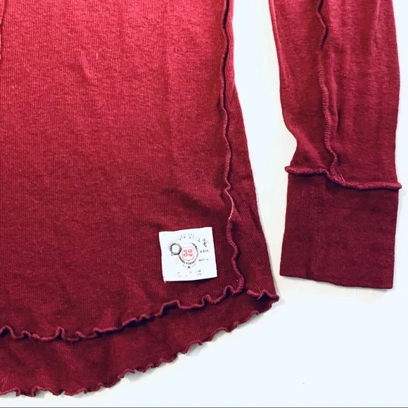 SOLD Free People We The Free Curl Up Ombré Henley Top S - Picture 6 of 10